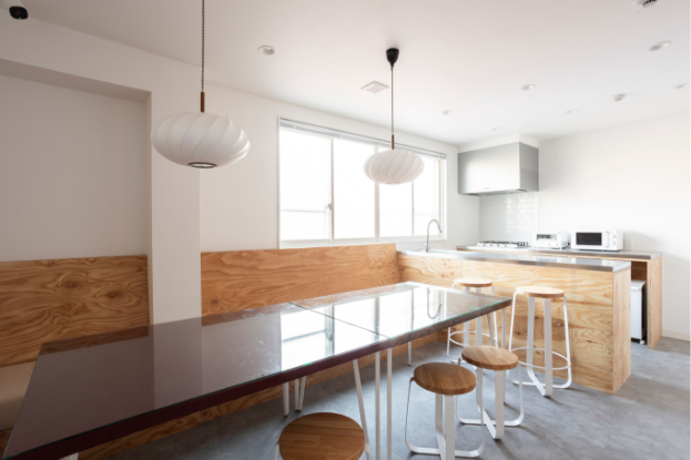 共用ラウンジ／キッチン